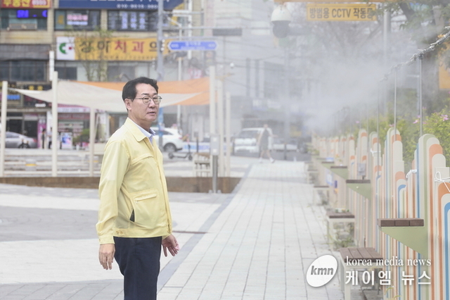 정명근 화성특례시장, 폭염 대응 강화…쿨링포그·스마트쉘터 현장 점검 !!