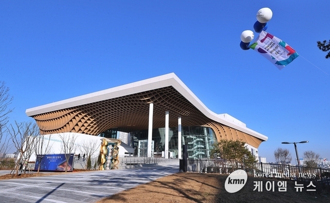 경기 남부를 대표할 도시 상징 공간 평택 아트센터 준공식 성황리에 개최…!!