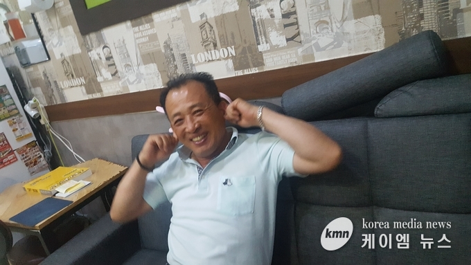 실내환기 잘 하시고 간단한 스트레칭을 해 봅시다^^