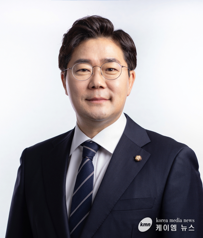 국회 교육위원회 박찬대 의원(더불어민주당, 인천연수갑)