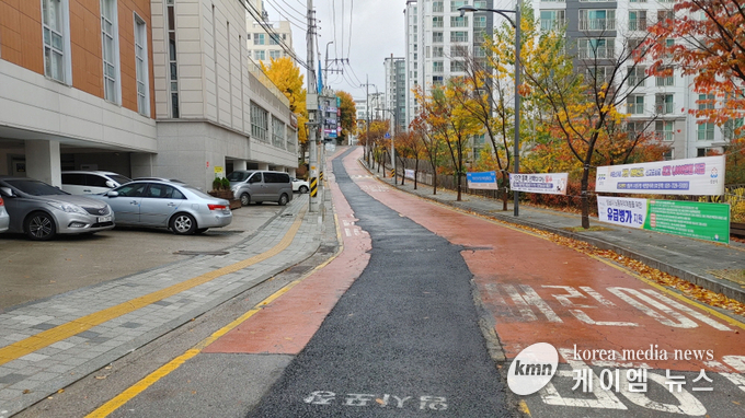 기후에너지과-성남시 단대진로아파트를 연결하는 지역난방 열수송관 매설 작업이 지난 10월 말 완료됐다.