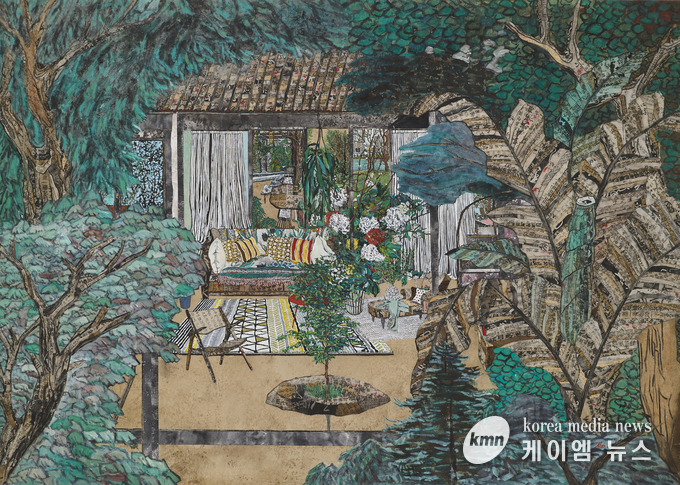 권인경, 개인의 방7, 104×144.5cm, 한지에 고서꼴라쥬, 수묵, 아크릴, 2020
