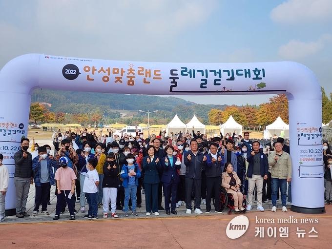모두함께 출발~~<br>
사진/김영진기자
