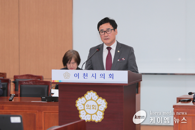 사진/박명서 의원 「이천시 24시간 아이 돌봄 지원에 관한 조례안」 대표 발의하고있다.