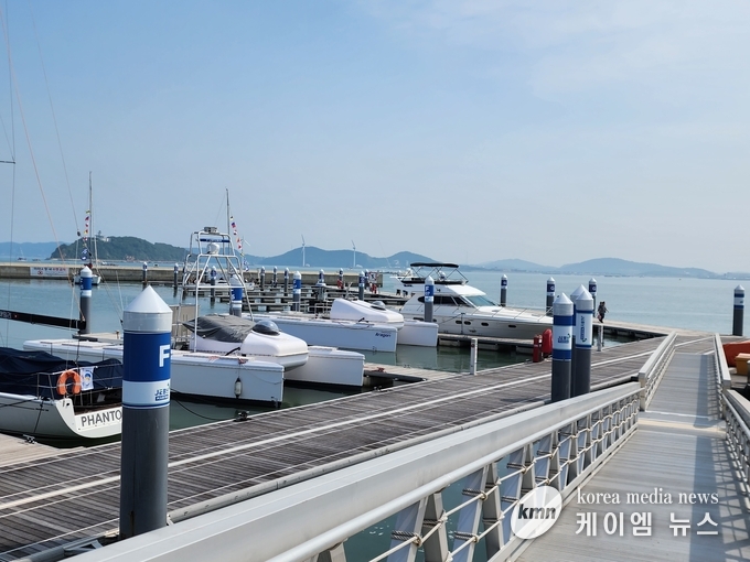 화성시 제부 마리나 전경<br>
사진/김영진기자