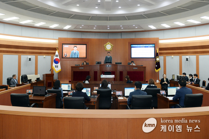사진/제279회 임시회 진행 모습