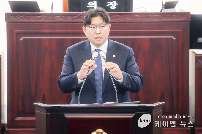 5분발언 중인 전성균의원