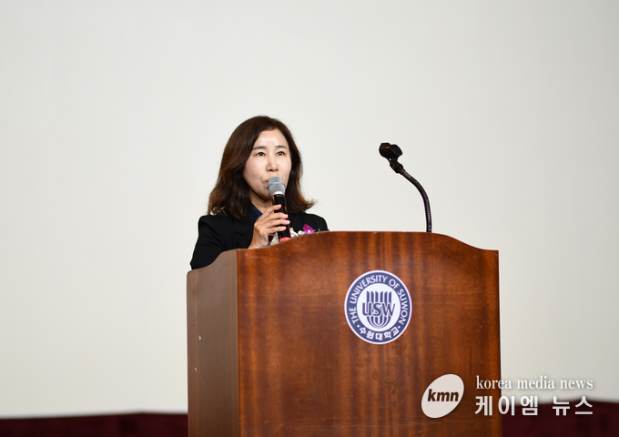 축사중인 화성시의회 김경희 의장