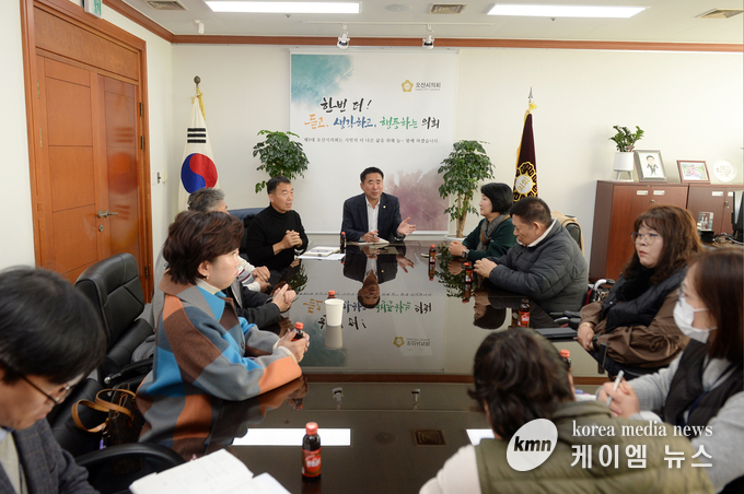 사진/ 간담회 장면