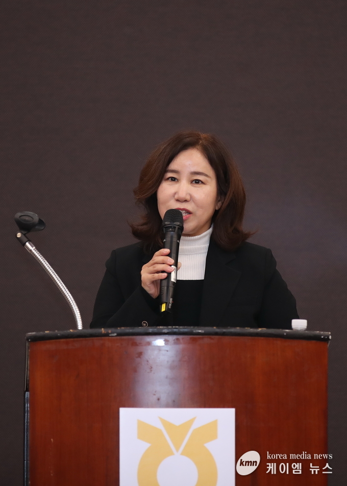 축사하는 김경희 화성시의회 의장