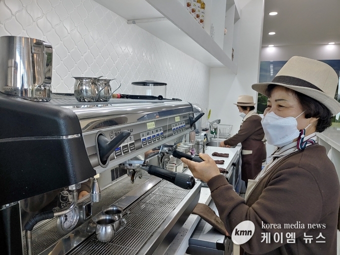 사진/노인 일자리 및 사회활동 지원 사업