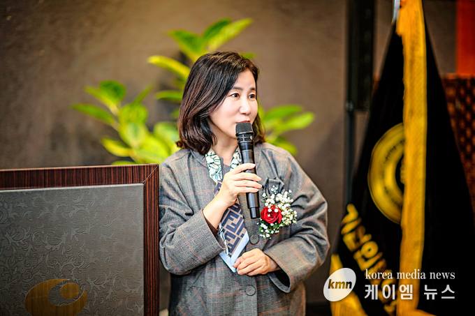 사진/ 축사하는 화성시의회 김경희 의장