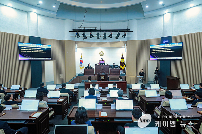 사진/ 제230회 임시회 제1차 본회의모습 <화성시의회 제공>