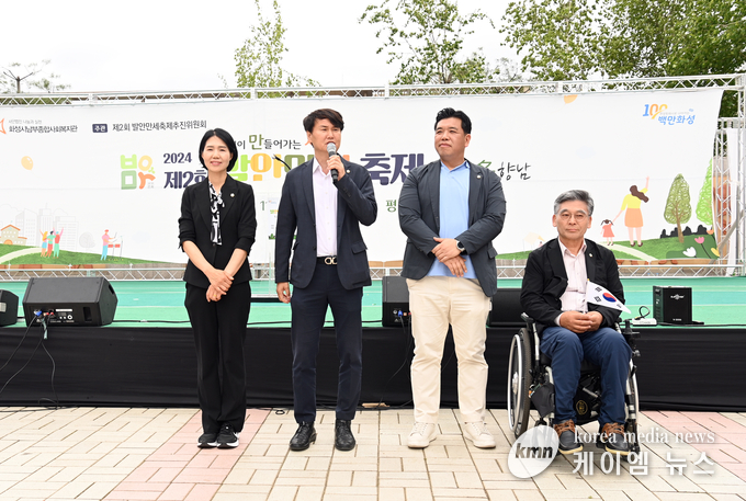 사진/화성시의회 의원들 (최은희, 송선영, 이계철, 이용운 의원)<br>
