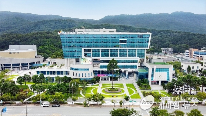이천시청 전경 