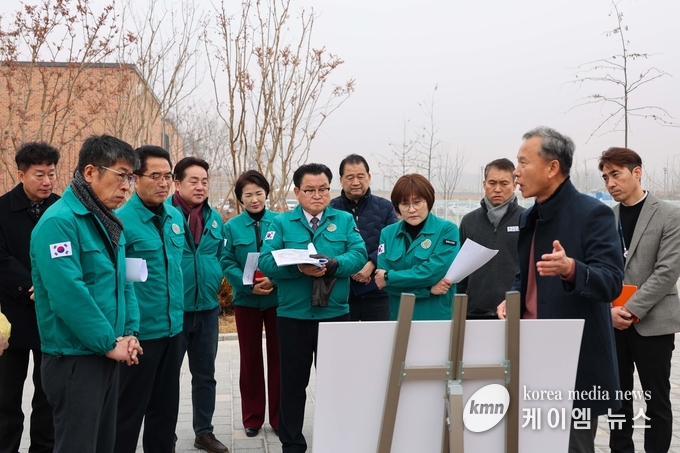 평택호 휴게소 및 안중 공영주차장 현장활동 실시 사진/평택시의회 제공 