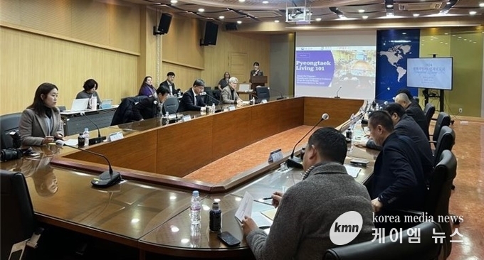 평택리빙101 성과보고회 를 개최하고있다 사진/평택시청 제공 