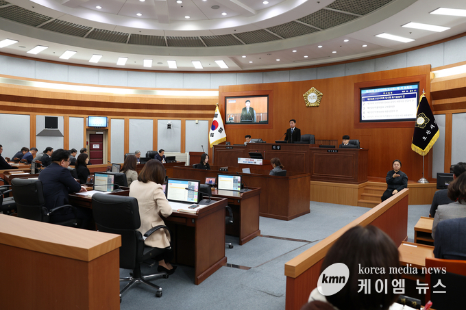 제290회 임시회 제1차 본회의를 열고있다 사진/오산시의회 제공