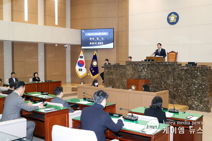제251회 임시회를 개회하여 11일간의 의사일정 사진/이천시의회 제공