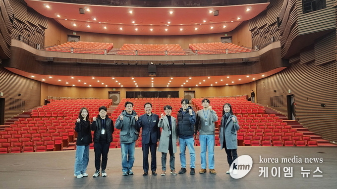 안성맞춤아트홀운영팀 무대기술 분야 전문가의 재능기부 행사 사진/안성시청 제공