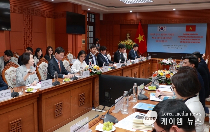 유진선 의장이 발언하고 있다