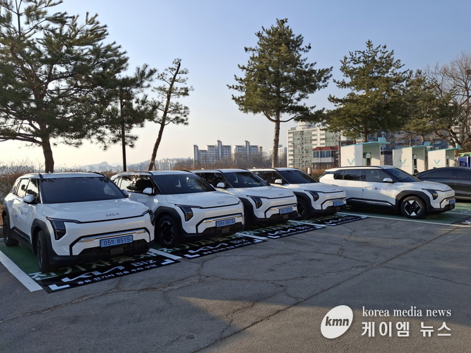 안성시청 주차장 EV공유차량 사진 사진/안성시청 제공