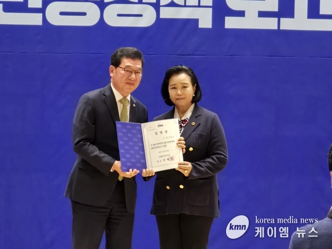 정윤경 도의원 더불어민주당 참좋은지방정부위원회 정책자문위원으로 임명 사진/경기도의회 제공