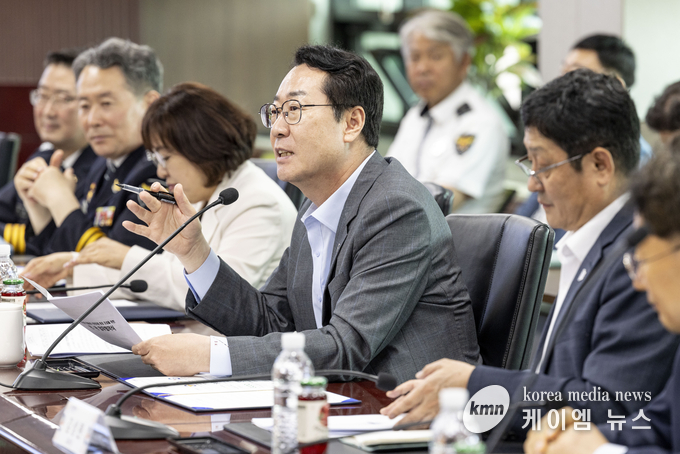 정명근 화성특례시장이 21일 열린 PM의 안전 환경 조성을 위한 업무협약식’에서 발언하고 있다. 사진/화성특례시청 제공