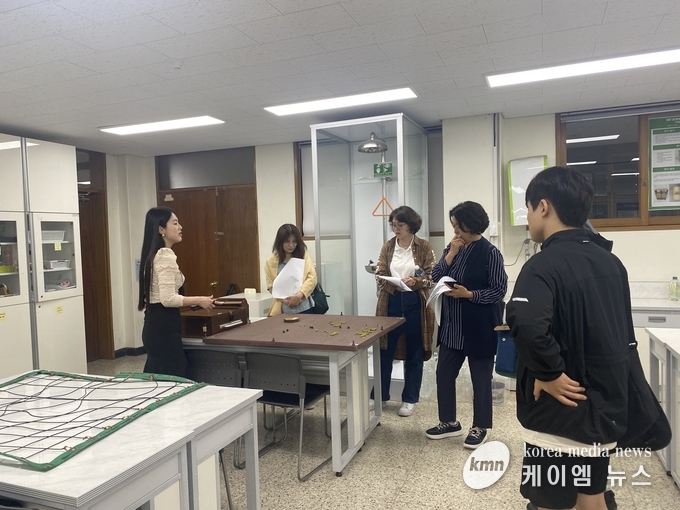 에코 리더 프로그램을 진행하고 있다. 사진/경기도교육청 제공