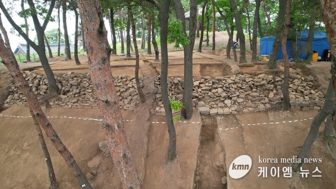 발굴이 이뤄진 구역 독산성에서 가장 높은 세마대 북서쪽 일대 발굴이 이뤄진 구역 사진/오산시청 제공