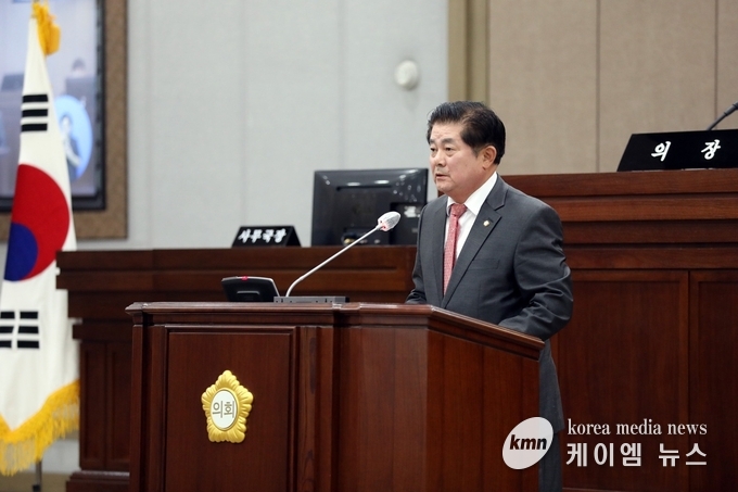 정영모 의원이 제393회 정영모 의원 5분 자유발언을 하고 있다. 사진/수원특례시청 제공