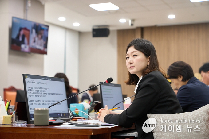 장윤정 의원은 “2025년도 본예산 심사 당시 해당 사업 예산의 확대 필요 강조 했다. 사진/경기도의회 제공