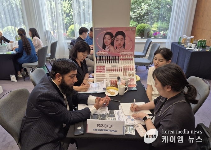 상담사진 영국 사진/경기도청 제공