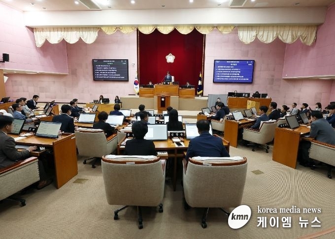 안양시의회 제303회 정례회 모습 <사진/안양시의회>