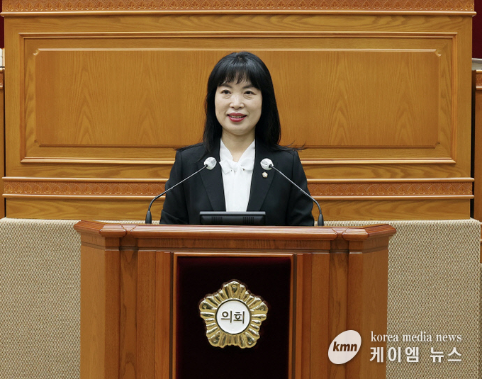 5분 자유 발언을 하고 있는 장경술 의원의 모습 <사진/안양시의회>