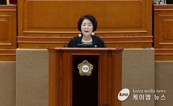 5분 자유 발언을 하고 있는 김보영 의원의 모습 <사진/안양시의회>
