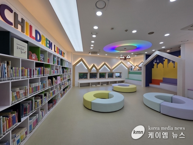 오산시 꿈두레도서관, 숲속 동화마을’ 테마 유아열람실 새단장 완료 모습 사진/오산시청 제공