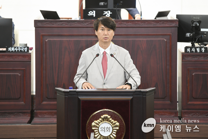 화성특례시의회 송선영 의원(향남·팔탄·양감·정남·봉담 갑, 기획행정위원회) 사진/화성특례시청 제공