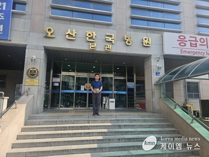 오산시의회 성길용 부의장은 24일 사고 현장 목격 공무원 병문안을 했다. 사진/오산시의회 제공