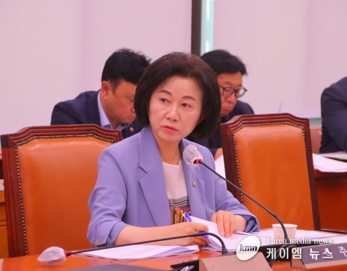 경기 화성시(갑) 송옥주 국회의원(더불어민주당·농림축산식품해양수산위원회)