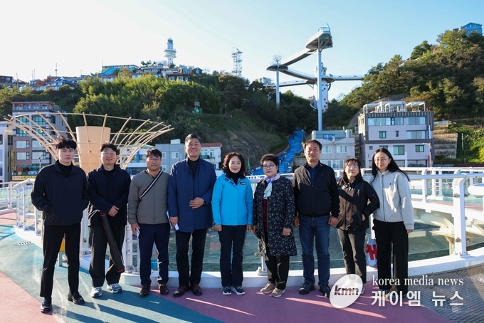 1일차 동해시 무릉별유천지 방문한 평택시의회 기획행정위원회    사진/평택시의회 제공