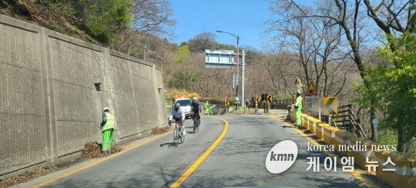 성남지역 곳곳 새 봄맞이 대청소 “코로나19도 씻어내자”
