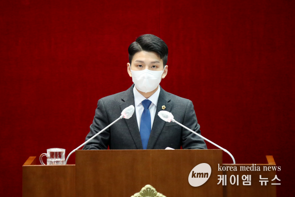 “성남시의회의 파행은 기본소득에 대한 시대착오적 발상으로 시작됐다”