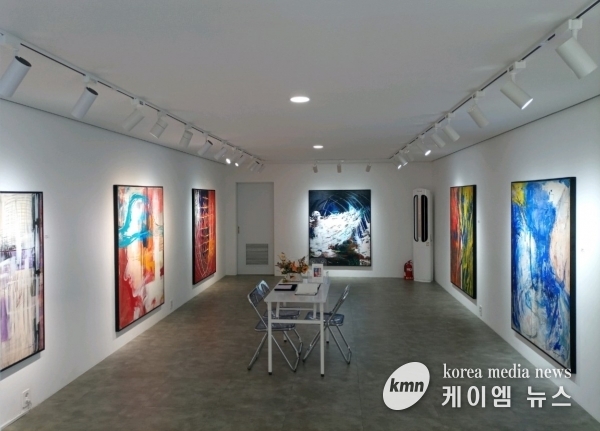 안성시, 결 갤러리 기획, 여류작가 고나현 개인전 개최