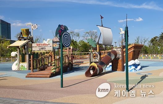송도 랜드마크 1호 체육공원과 글로벌파크에 어린이 물놀이장 개장