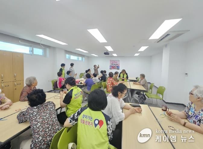 오산시 중앙동 명예사회복지공무원, 뇌튼튼 뜨개교실에 재능기부