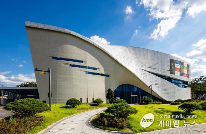 의정부미술도서관, 어린이 대상 ‘백영수 작품 코스터 만들기’ 운영