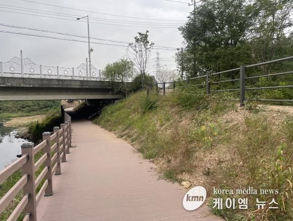 파주시, 금촌천 산책로 조성 완료 '친수공간 조성'