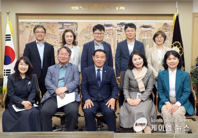 수원교육장, 수원시 관내 초등학교 교장들과 간담회 사진