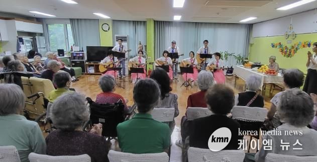 수원시 장안구 정자3동 주민자치센터, 아녜스의 집에 재능기부 공연